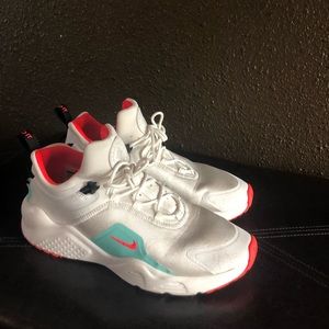 Women’s Nike Air Huarache